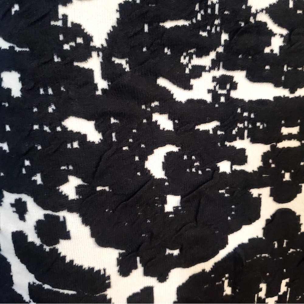 GRACIA BLACK & WHITE PENCIL SKIRT Size S - Picture 9 of 12